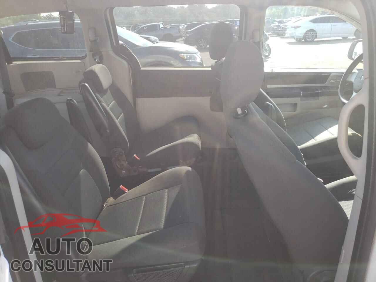 DODGE CARAVAN 2010 - 2D4RN5D14AR201967