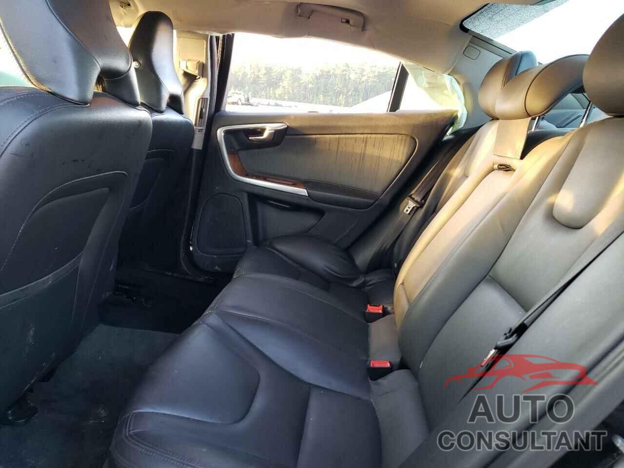 VOLVO S60 2017 - LYV402TM6HB141844