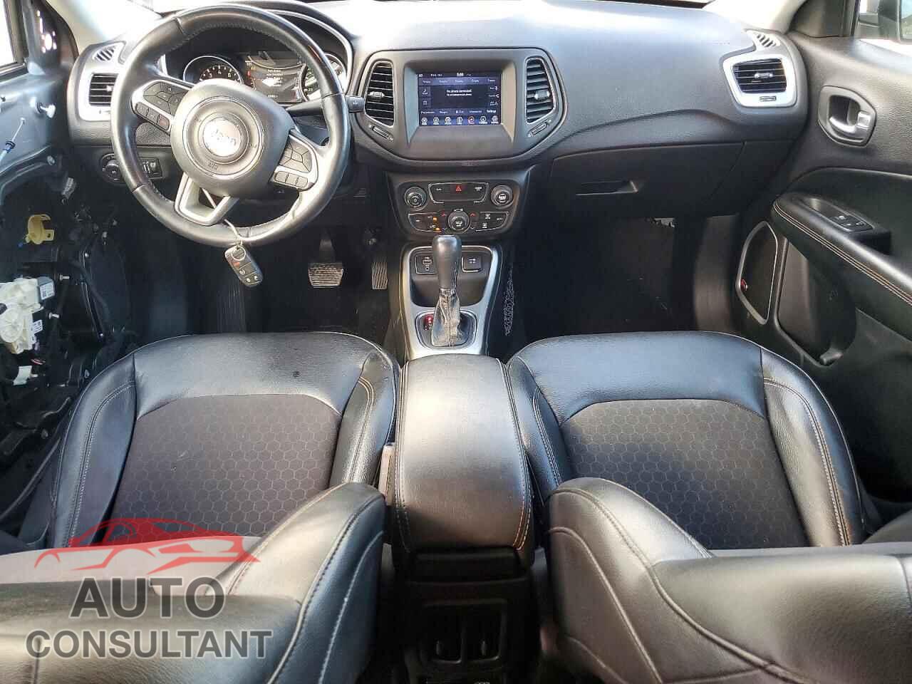 JEEP COMPASS 2017 - 3C4NJCBB4HT669518