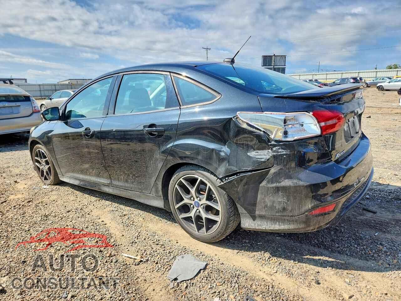 FORD FOCUS 2015 - 1FADP3F28FL216182