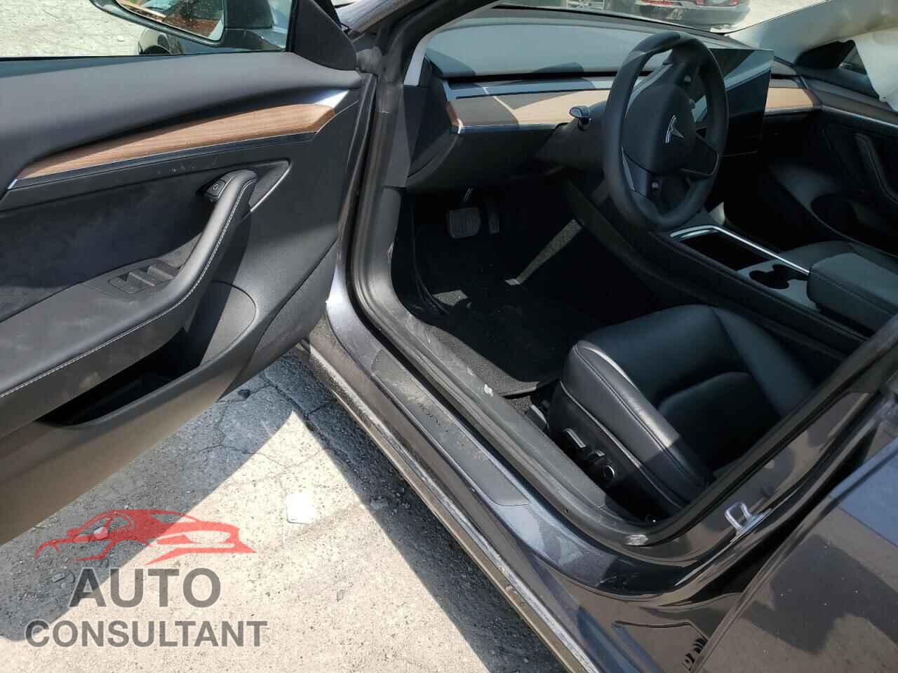 TESLA MODEL 3 2022 - 5YJ3E1EB2NF120325
