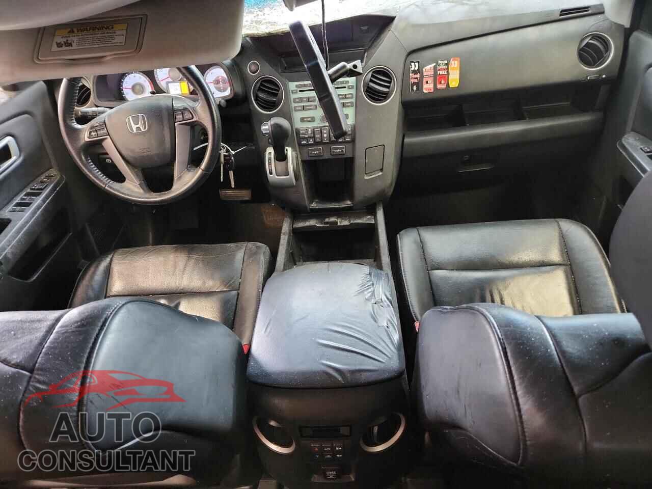 HONDA PILOT 2011 - 5FNYF4H52BB018741
