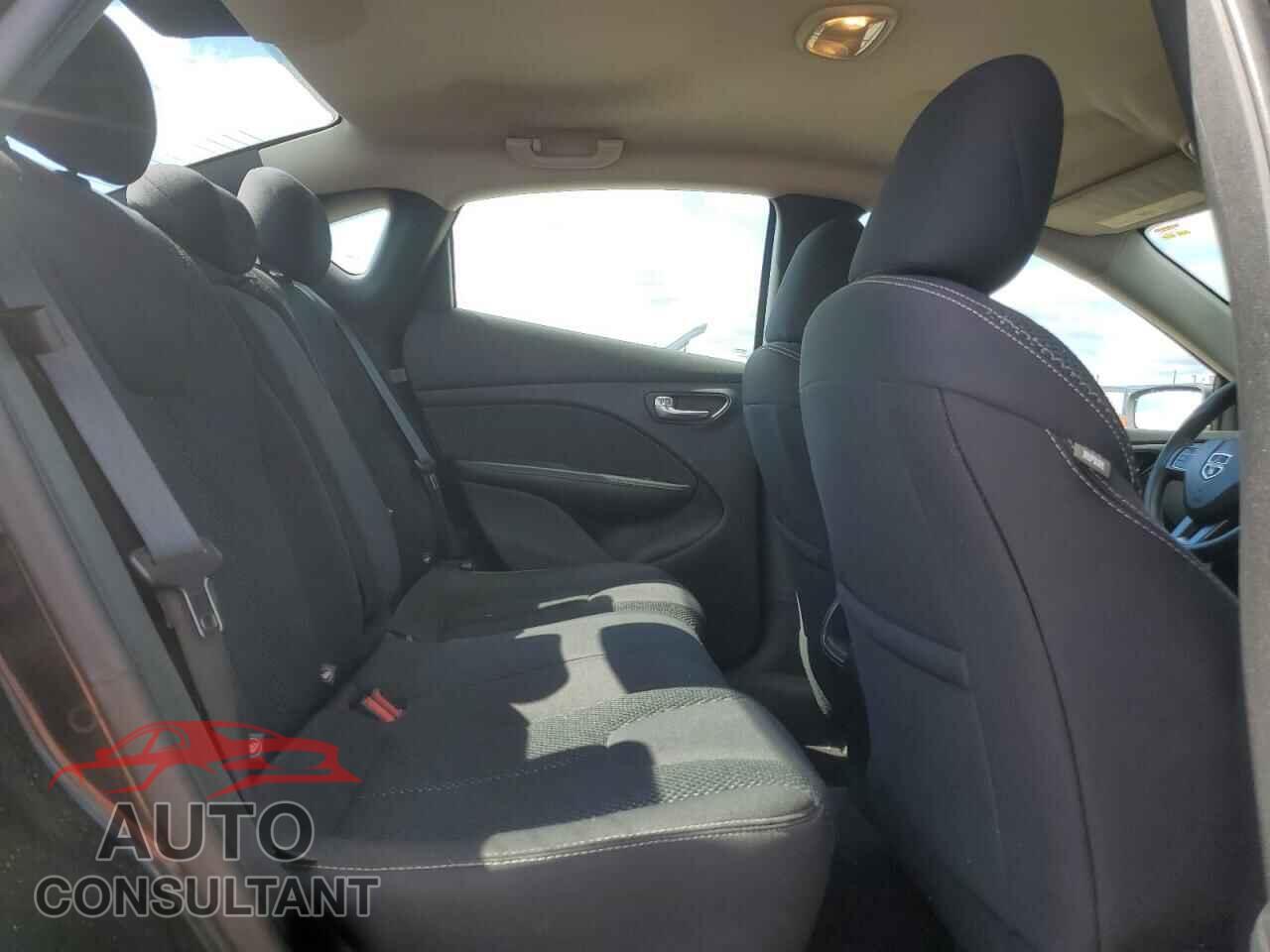 DODGE DART 2015 - 1C3CDFBB7FD128258