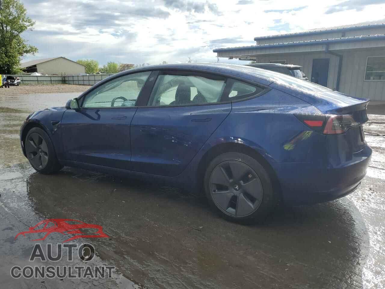 TESLA MODEL 3 2023 - 5YJ3E1EA5PF697084