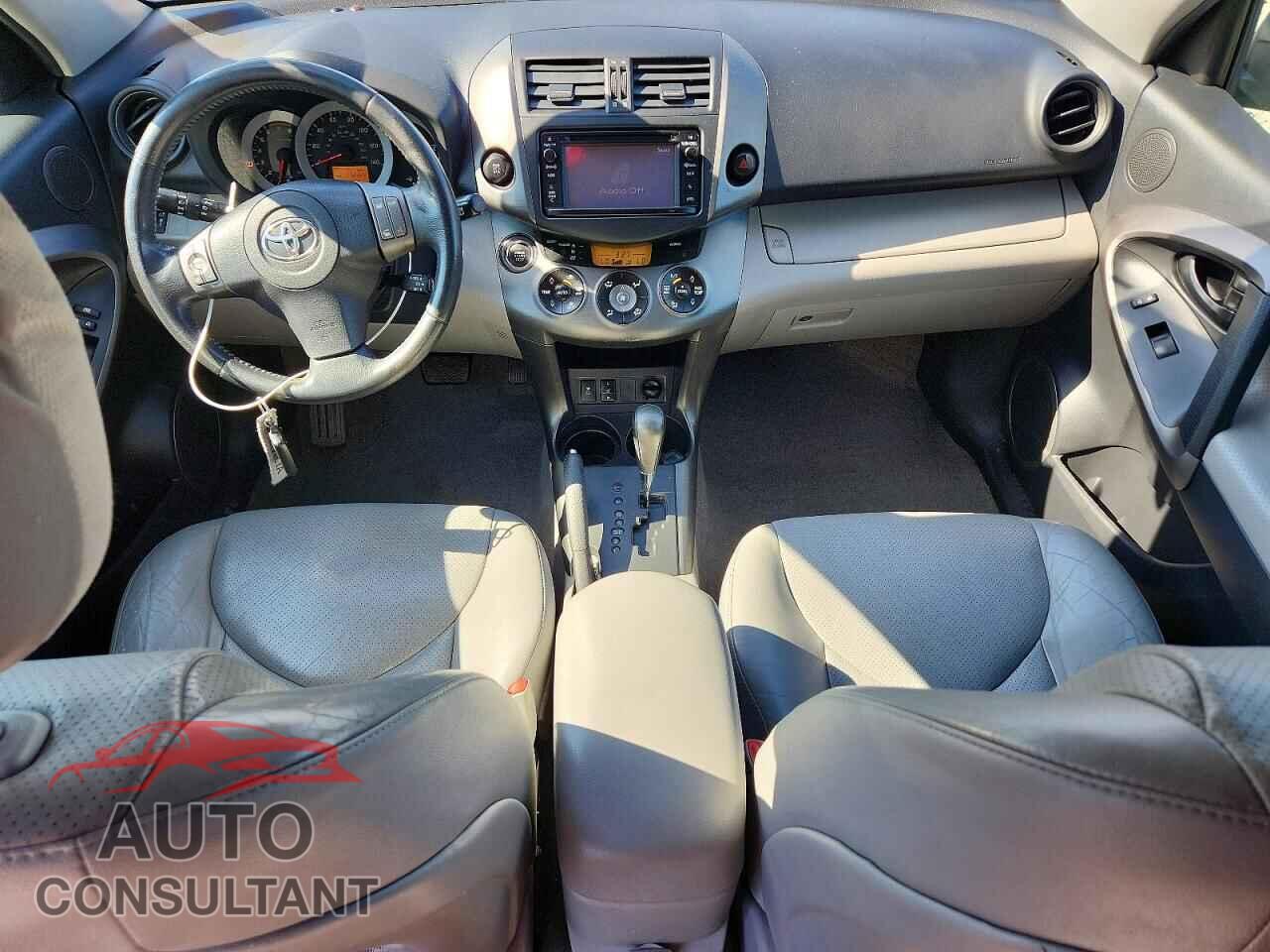 TOYOTA RAV4 2012 - 2T3DF4DV7CW261848