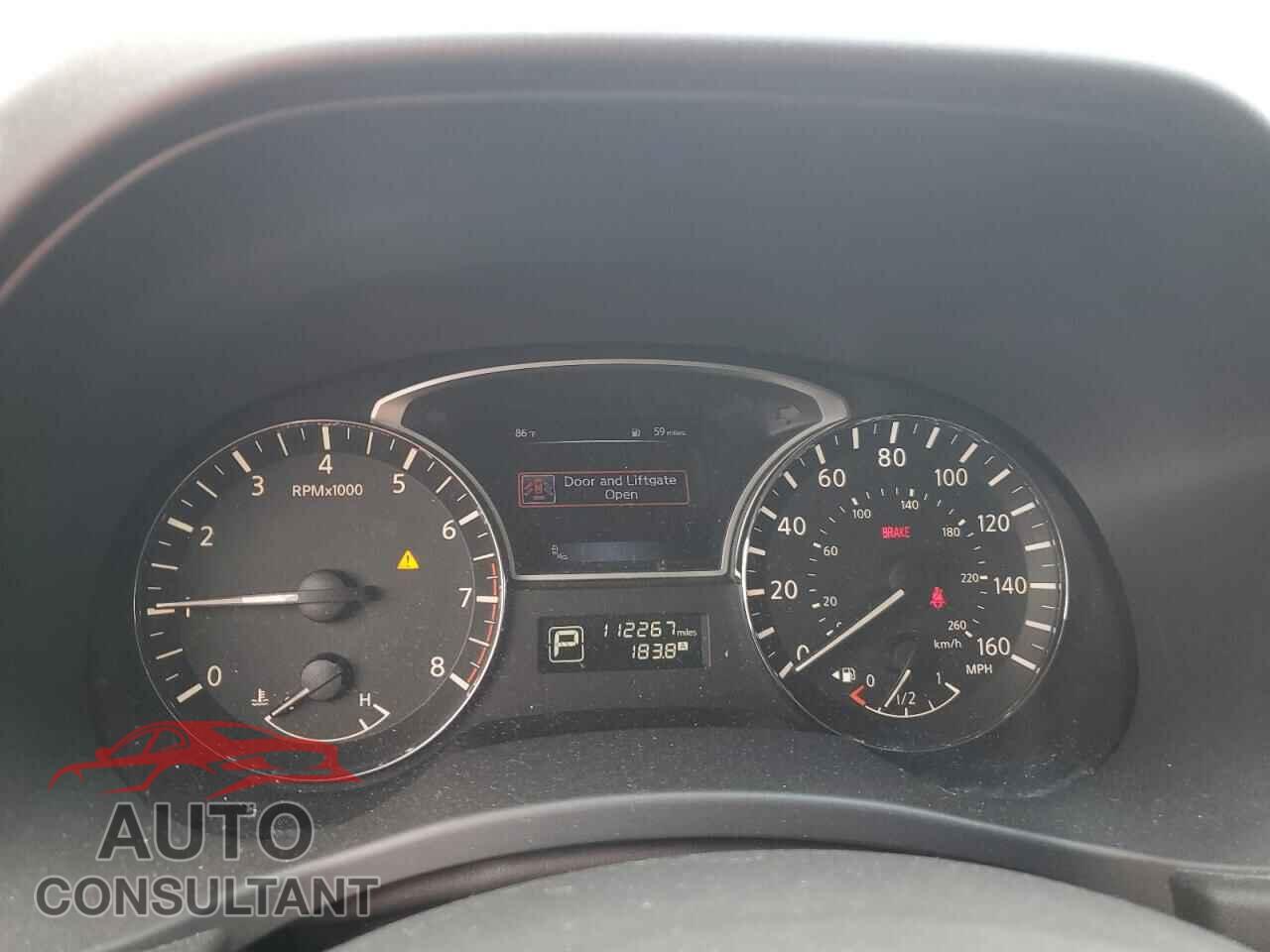 NISSAN PATHFINDER 2015 - 5N1AR2MN2FC701069
