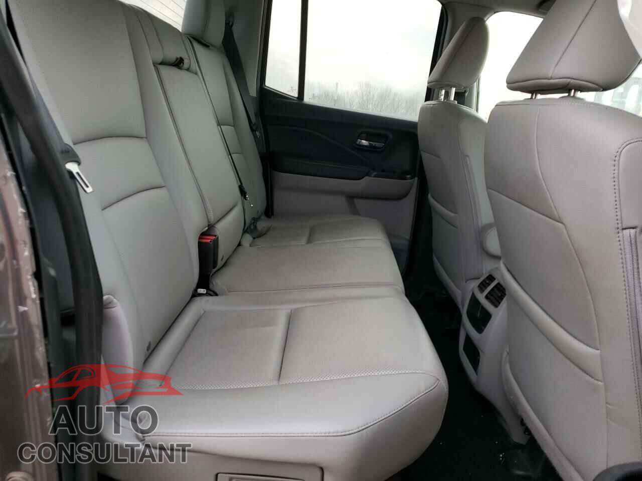 HONDA RIDGELINE 2017 - 5FPYK3F65HB031047