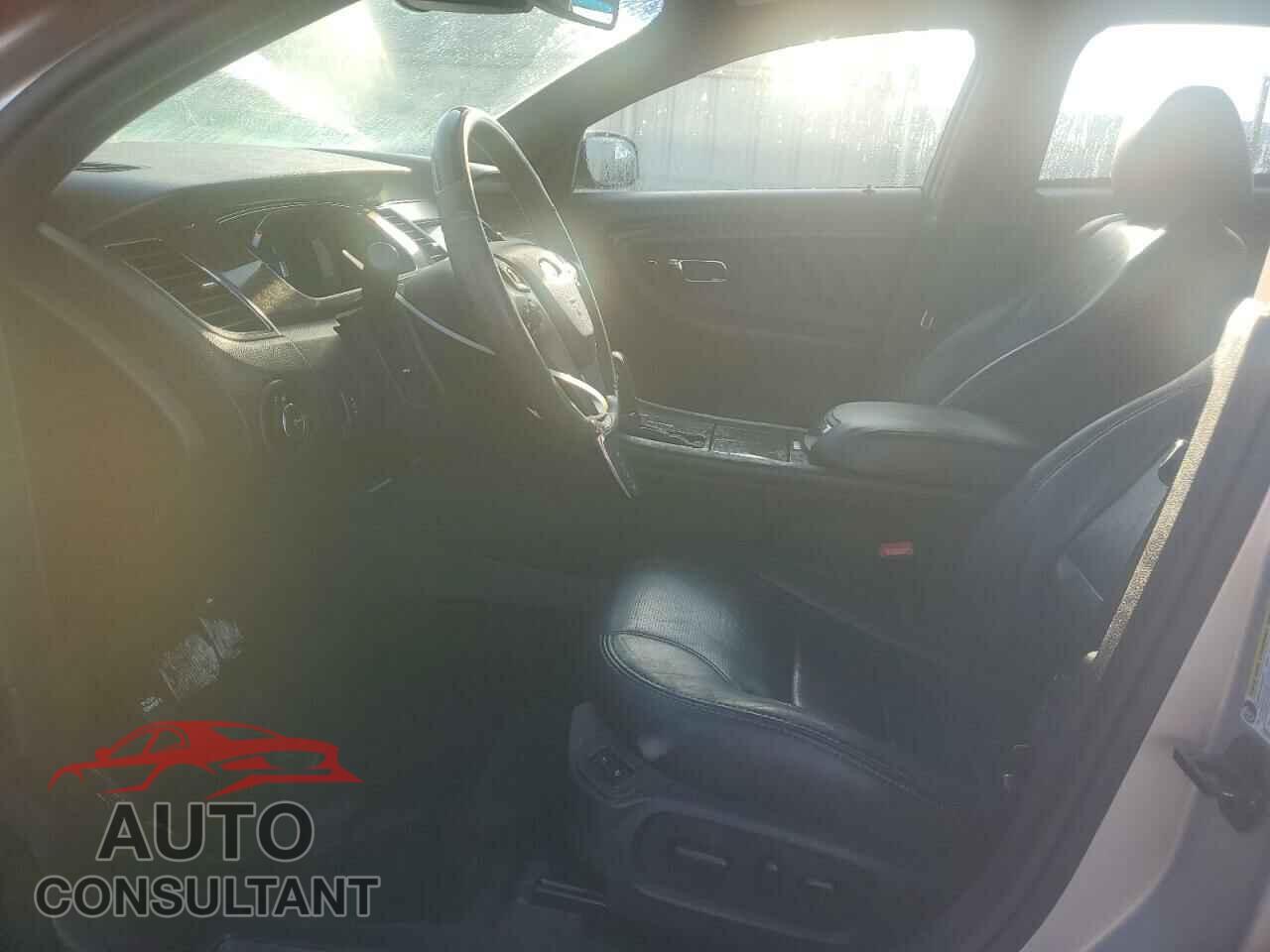 FORD TAURUS 2017 - 1FAHP2F86HG102273