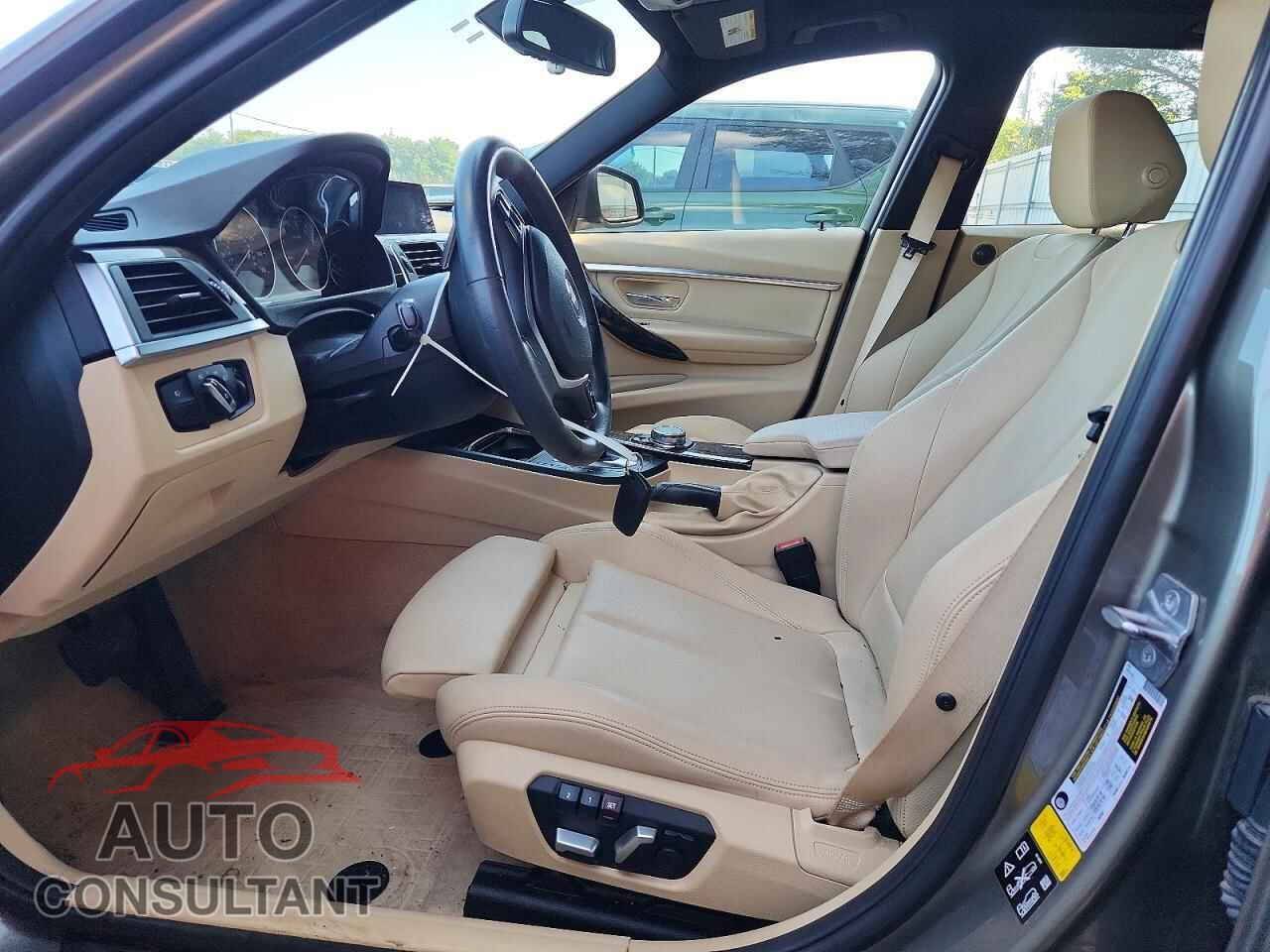 BMW 3 SERIES 2016 - WBA8E3G53GNU01656