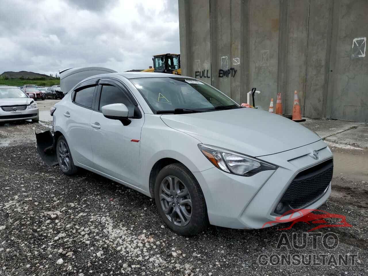 TOYOTA YARIS 2019 - 3MYDLBYV5KY516238