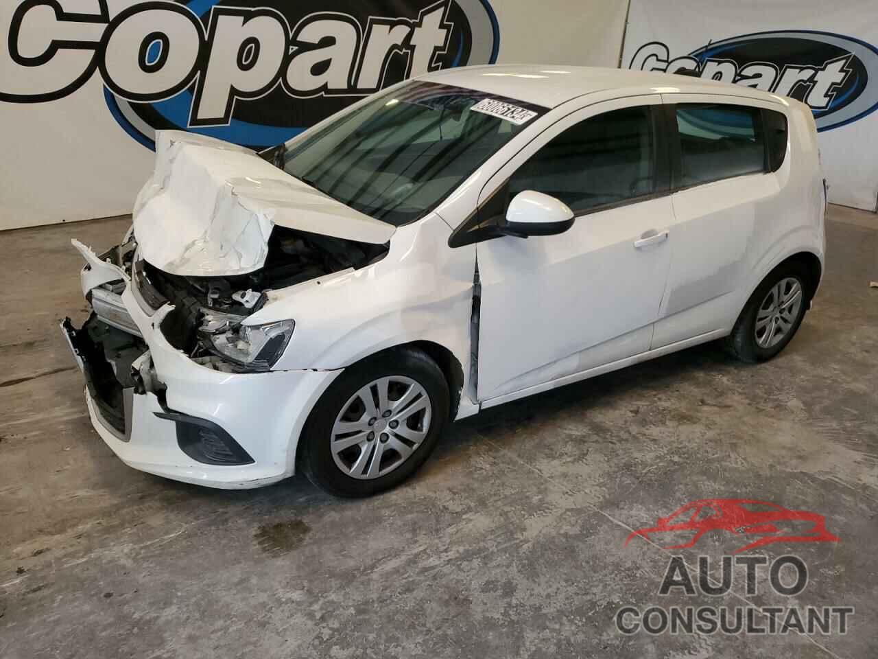 CHEVROLET SONIC 2018 - 1G1JG6SH0J4131549