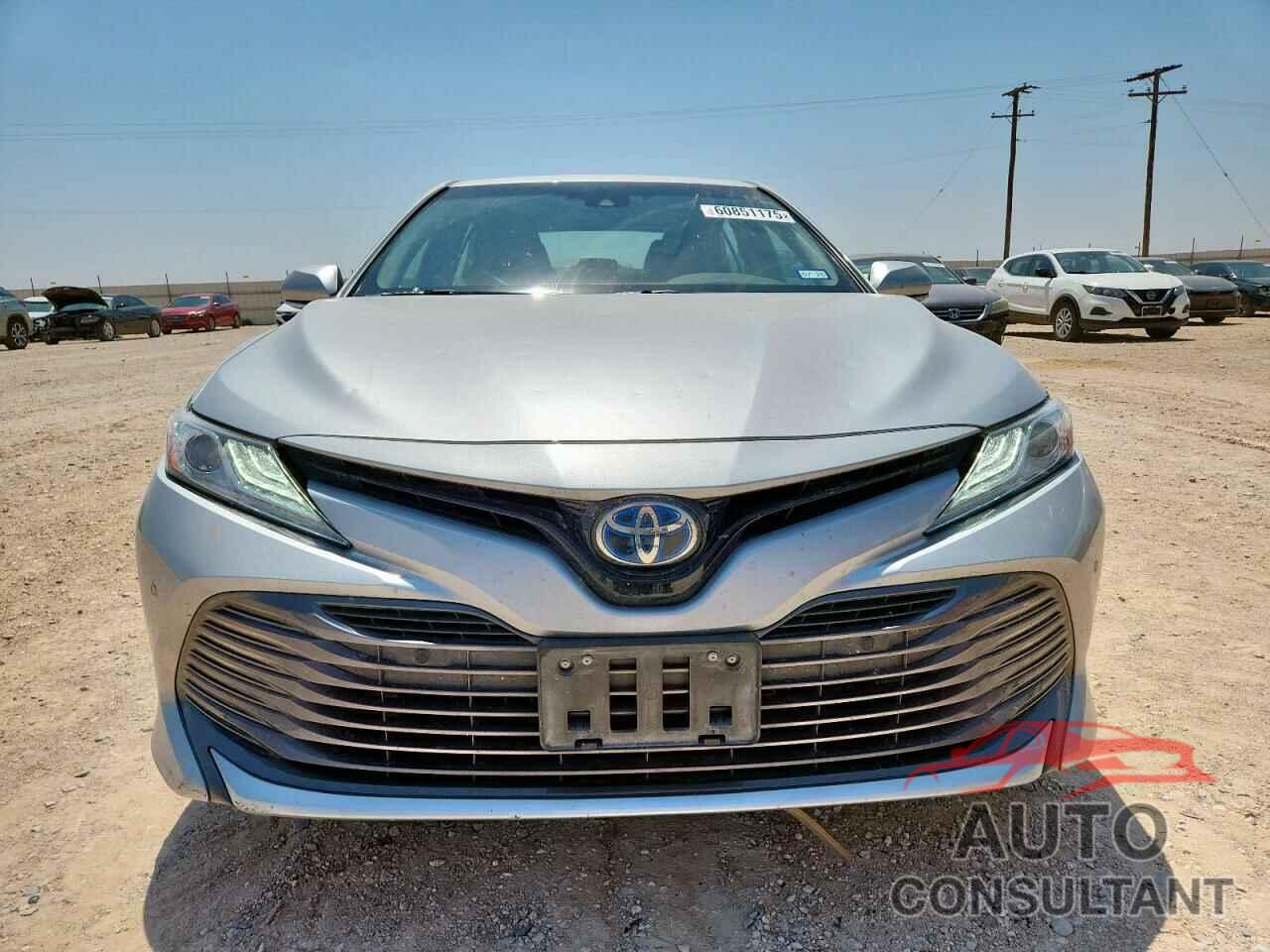 TOYOTA CAMRY 2018 - 4T1B21HK5JU008793