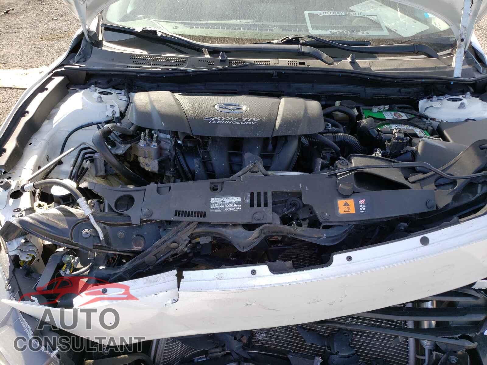 MAZDA 3 2017 - 3MZBN1L73HM108160