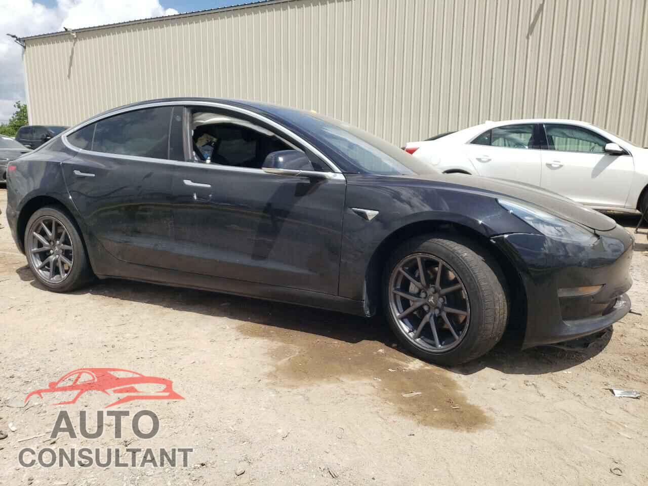 TESLA MODEL 3 2020 - 5YJ3E1EA7LF590242