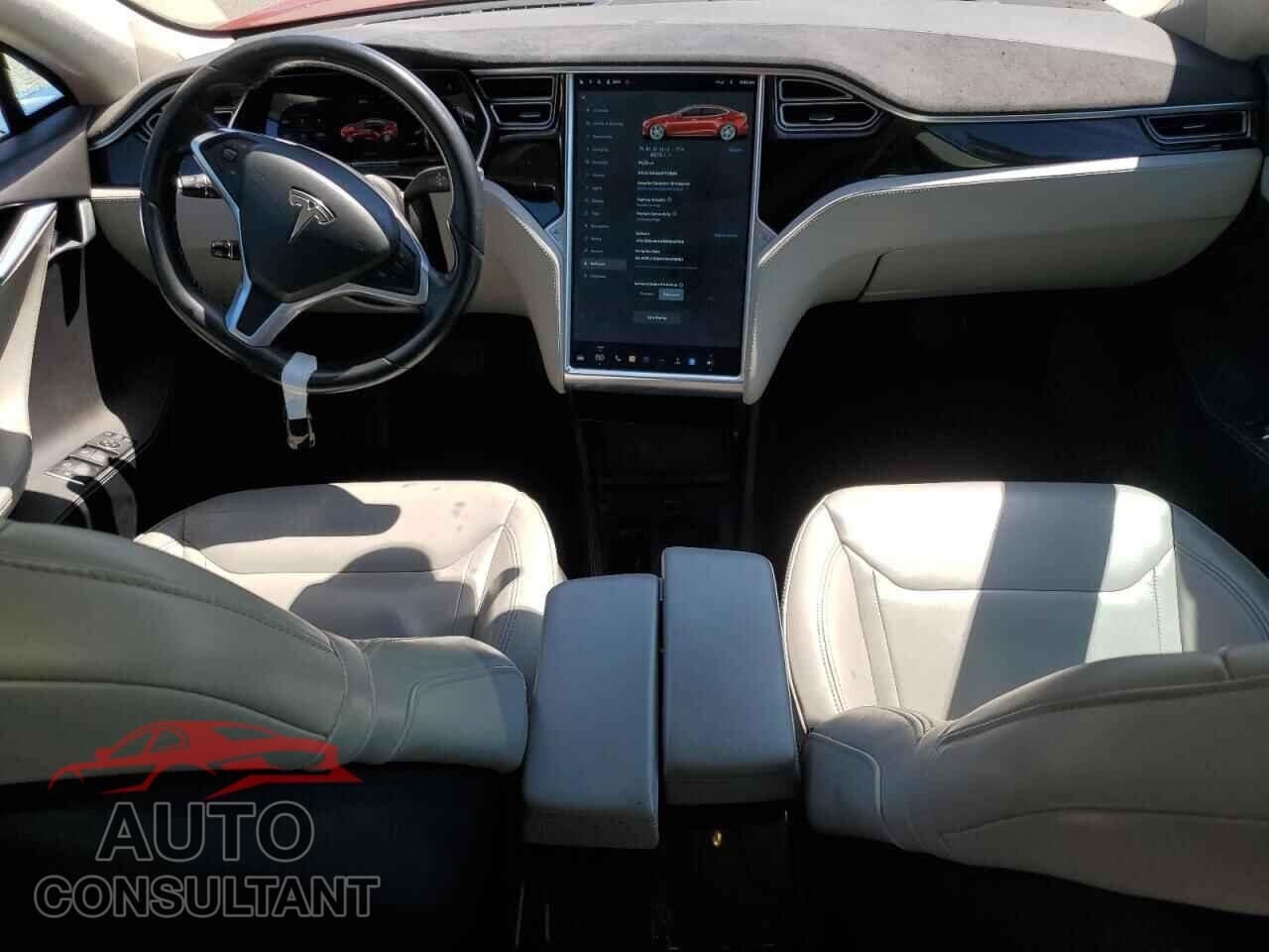 TESLA MODEL S 2015 - 5YJSA1E24FF118584