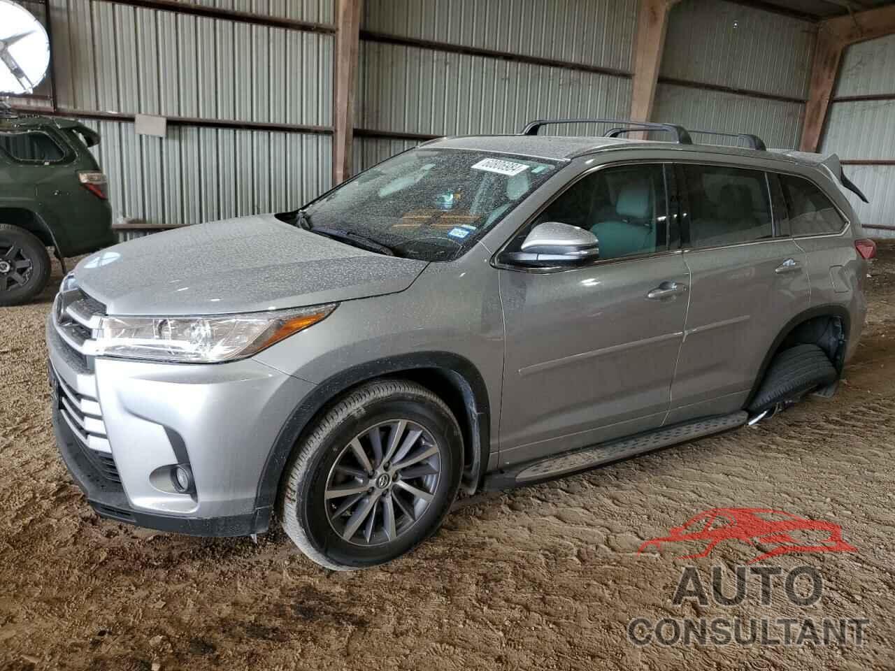 TOYOTA HIGHLANDER 2017 - 5TDJZRFH6HS471106