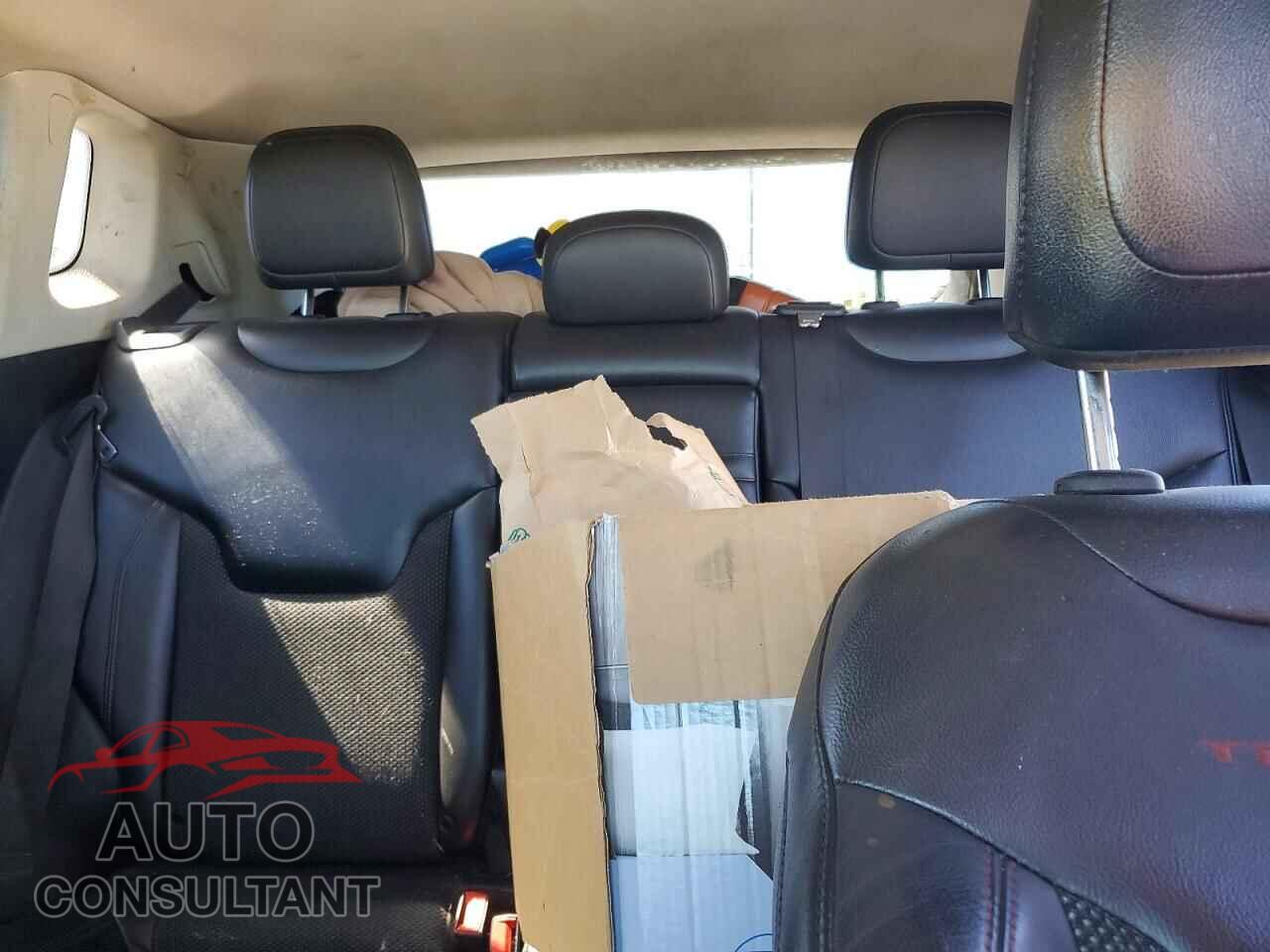 JEEP COMPASS 2019 - 3C4NJDDB0KT639037