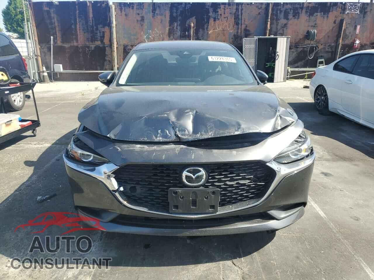 MAZDA 3 2021 - JM1BPABL0M1330769
