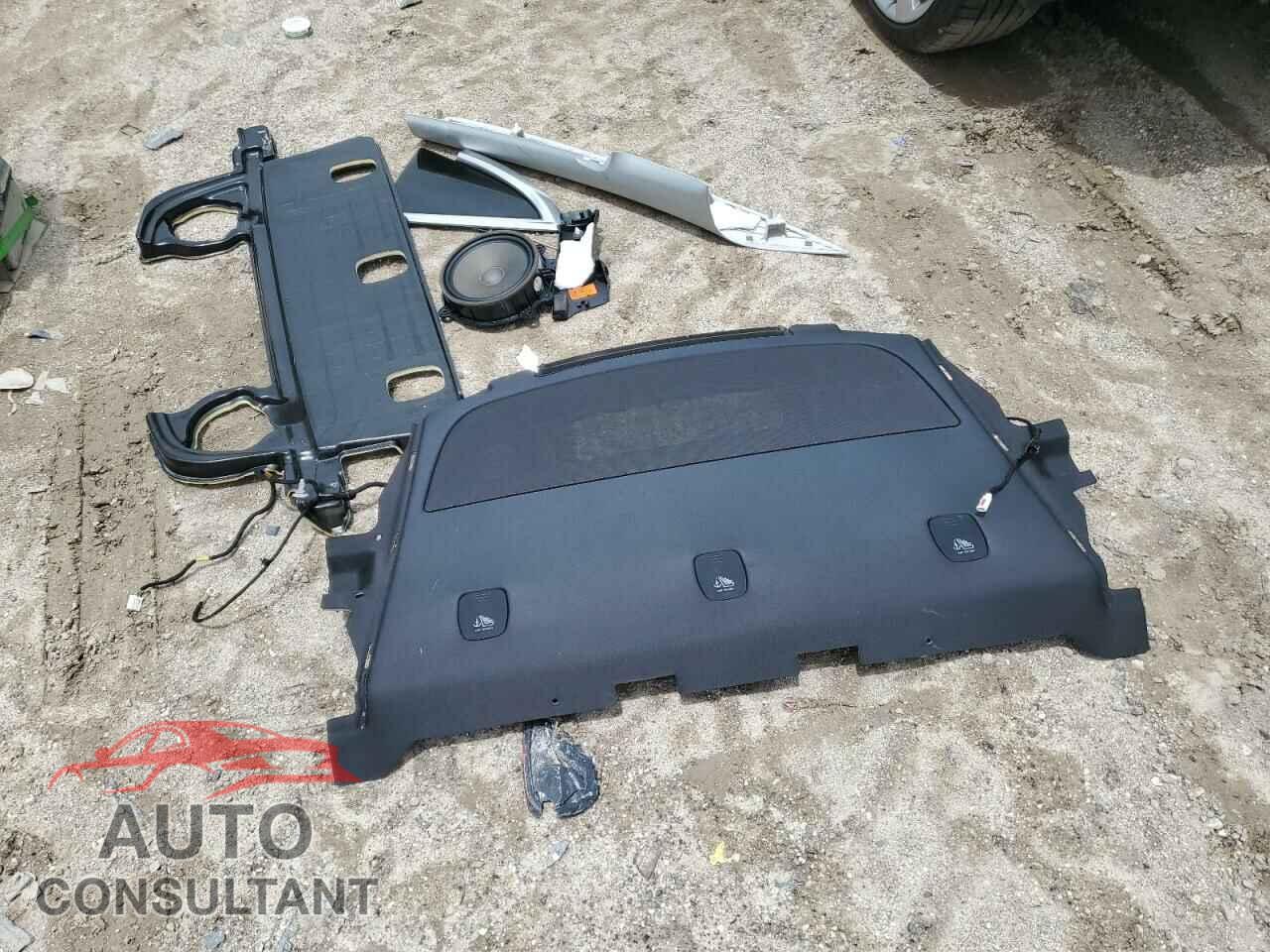 TESLA MODEL 3 2018 - 5YJ3E1EB0JF097282