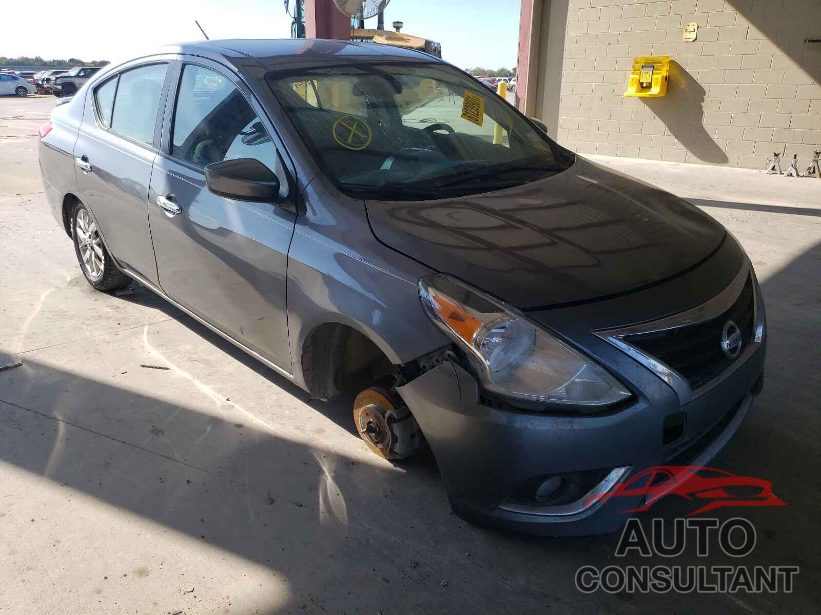 NISSAN VERSA 2018 - 3N1CN7AP4JL881733