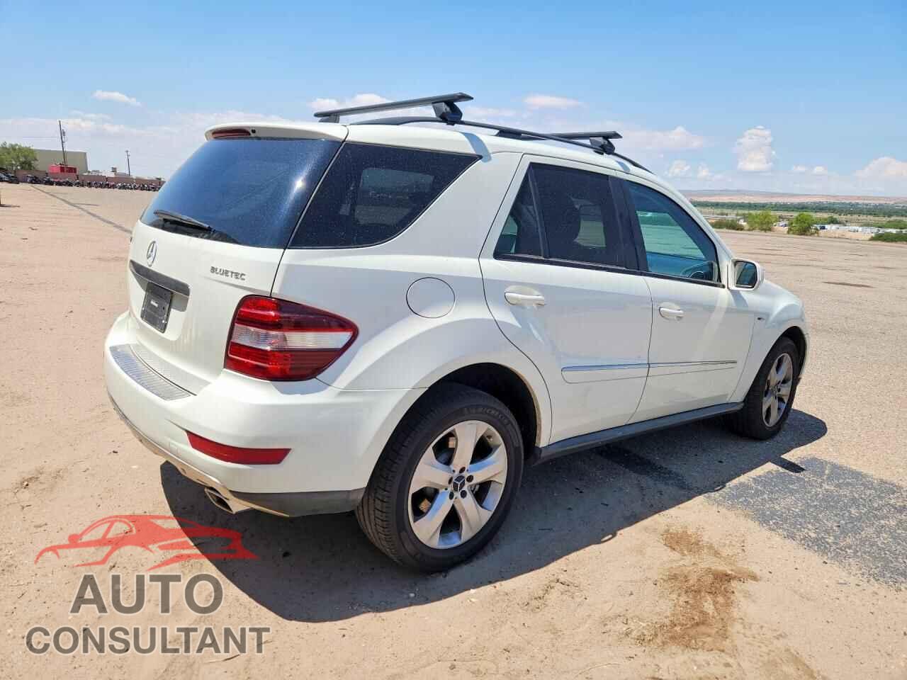 MERCEDES-BENZ M-CLASS 2009 - 4JGBB25E39A490956