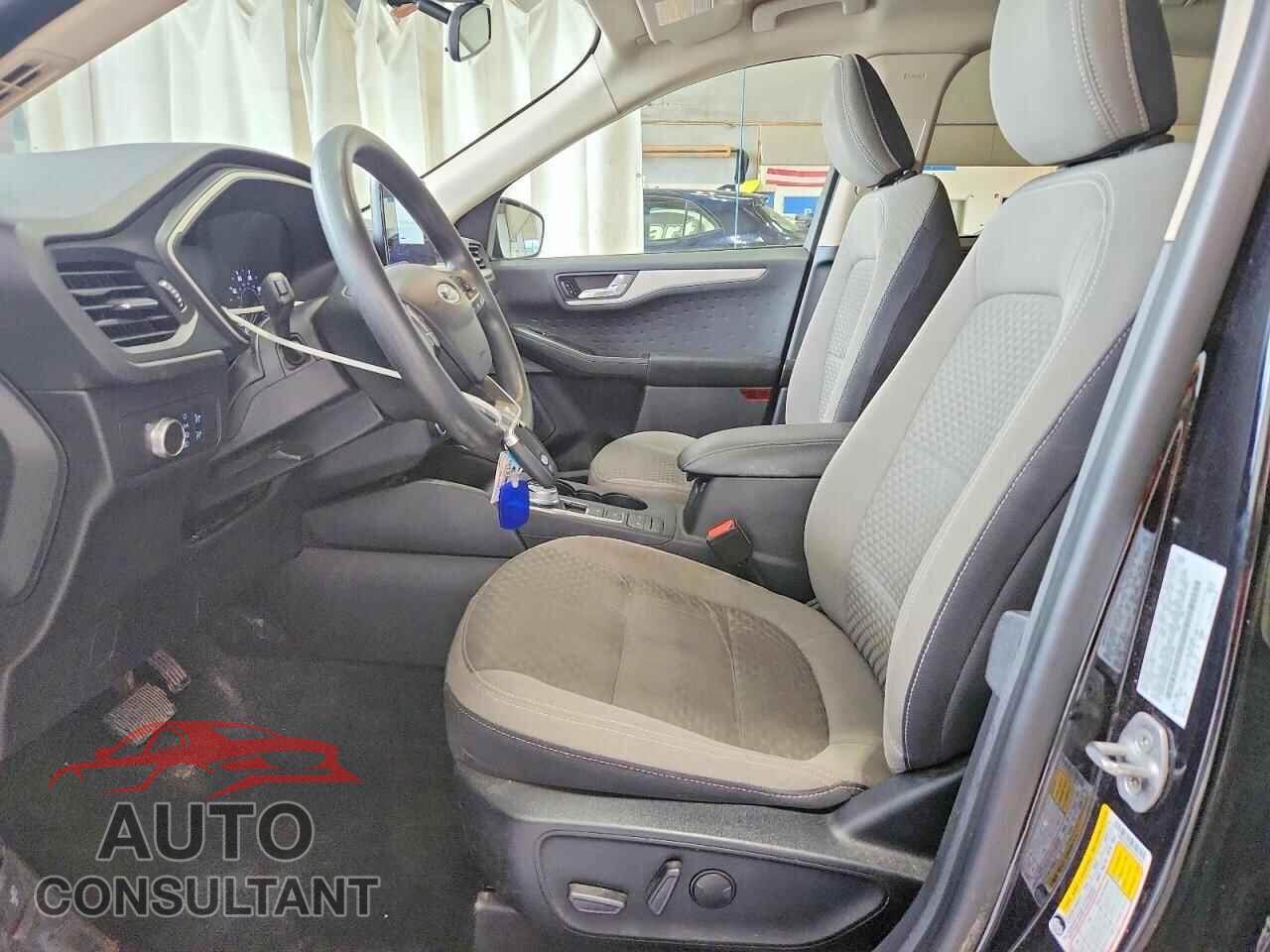 FORD ESCAPE 2020 - 1FMCU9G60LUA27384