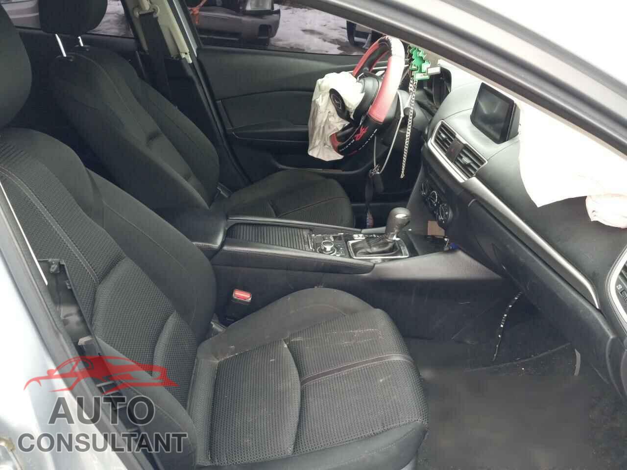 MAZDA 3 2017 - 3MZBN1U79HM129190