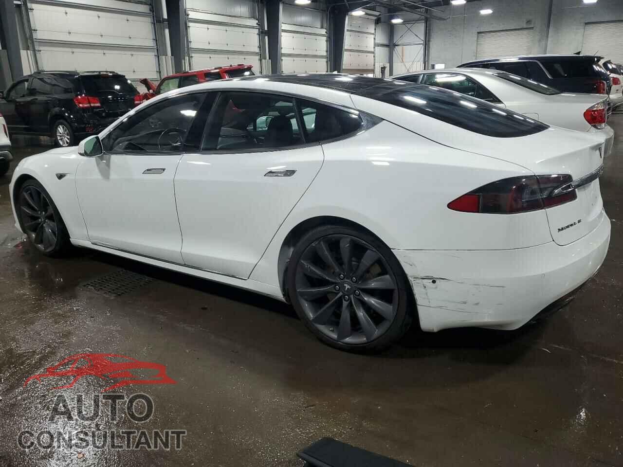 TESLA MODEL S 2016 - 5YJSA1E22GF150015
