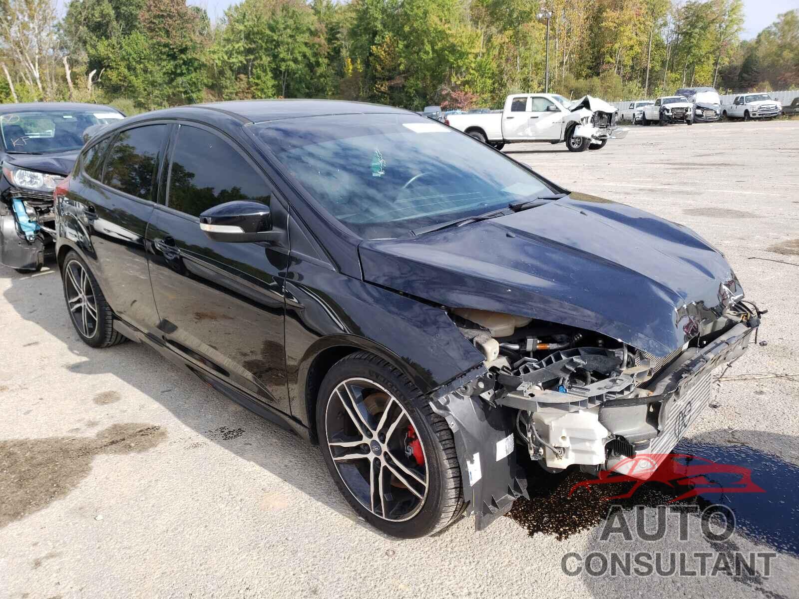 FORD FOCUS 2017 - 1FADP3L92HL221110