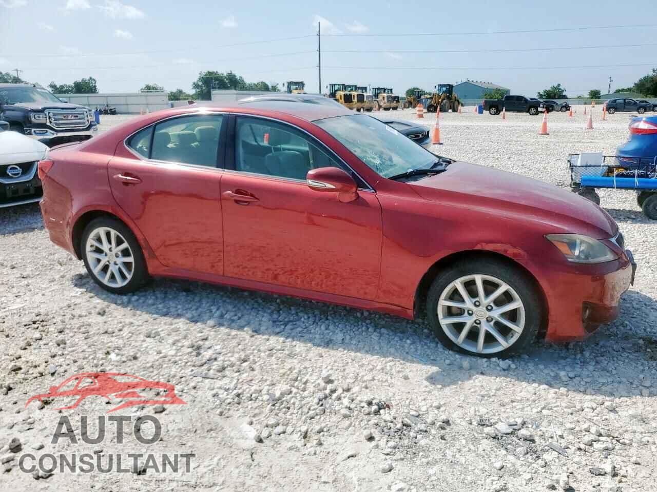 LEXUS IS 2011 - JTHCF5C24B5047235