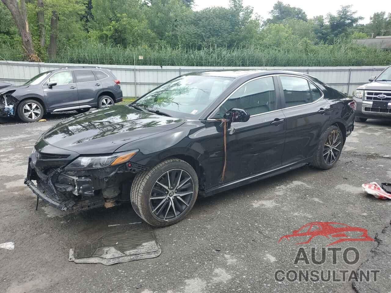 TOYOTA CAMRY 2021 - 4T1G11BK2MU021720