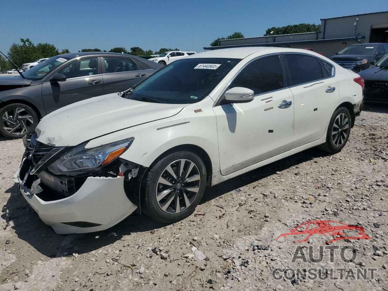 NISSAN ALTIMA 2018 - 1N4AL3AP1JC158054