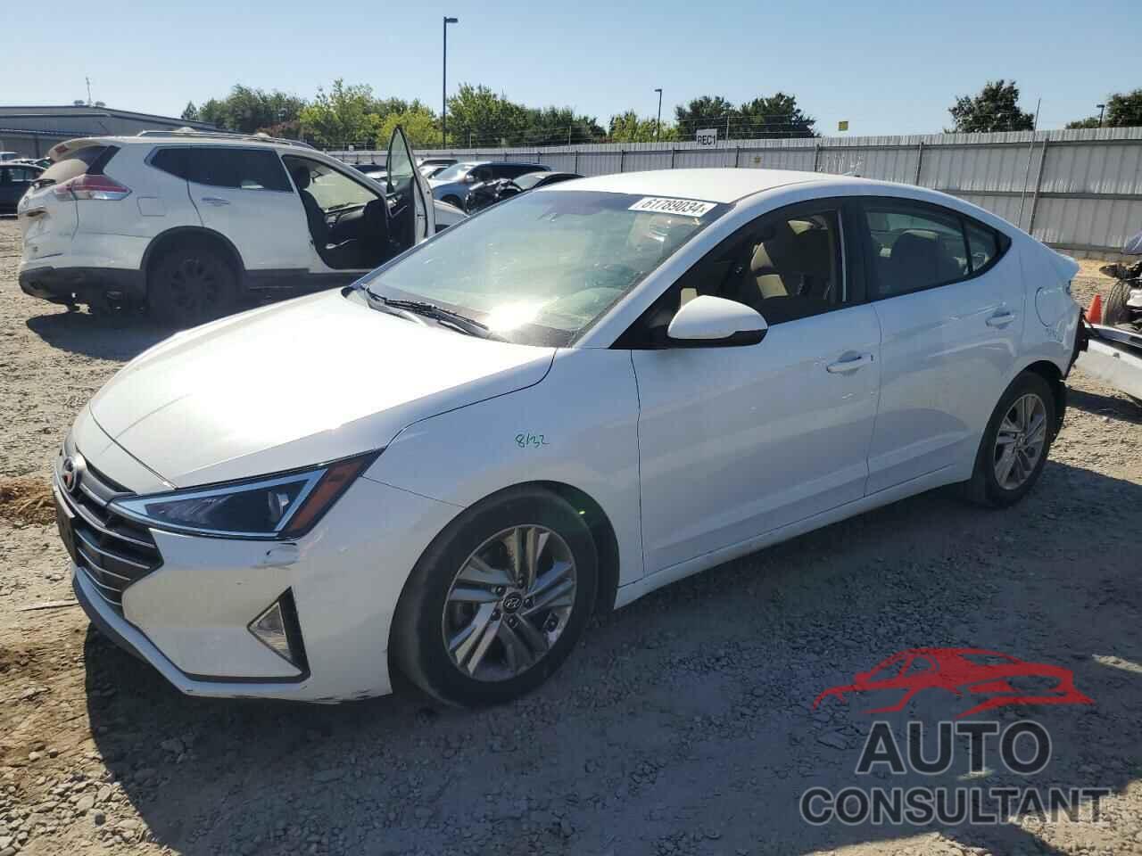 HYUNDAI ELANTRA 2019 - 5NPD84LFXKH472374