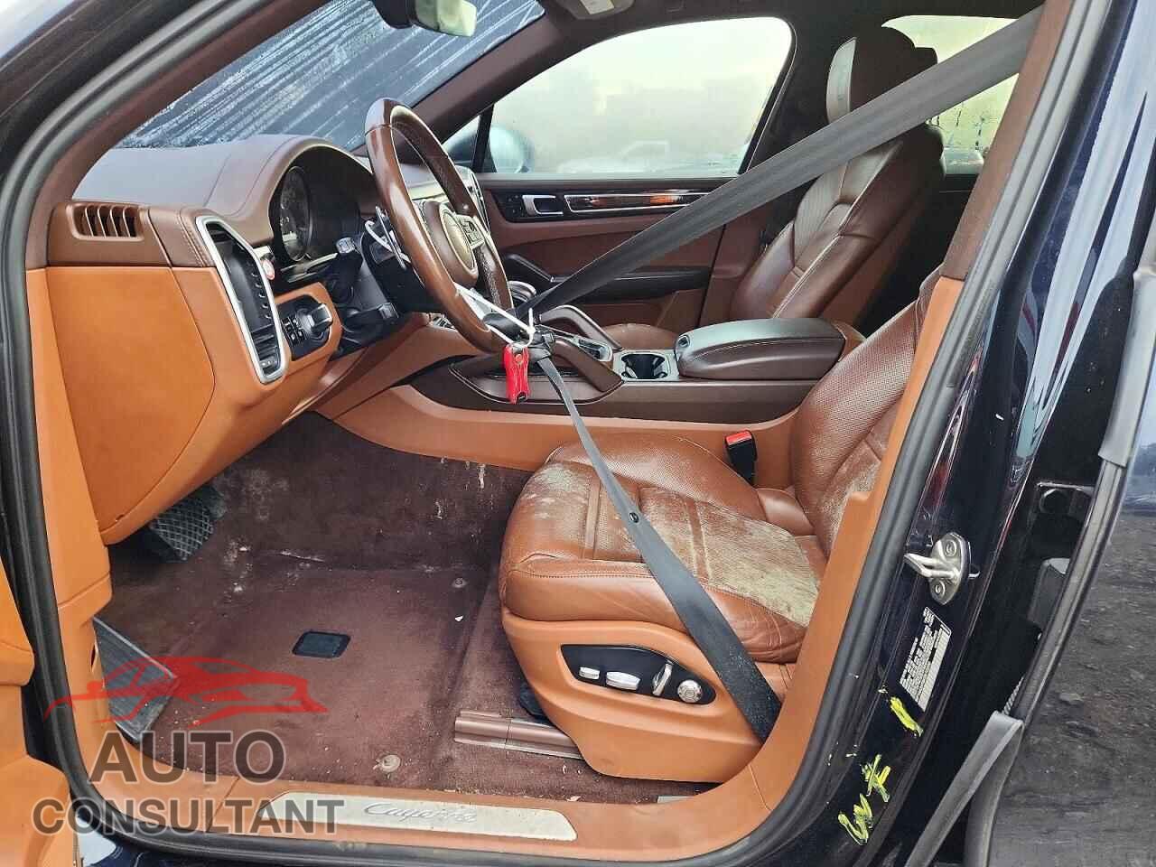 PORSCHE CAYENNE 2019 - WP1AA2AY0KDA12290