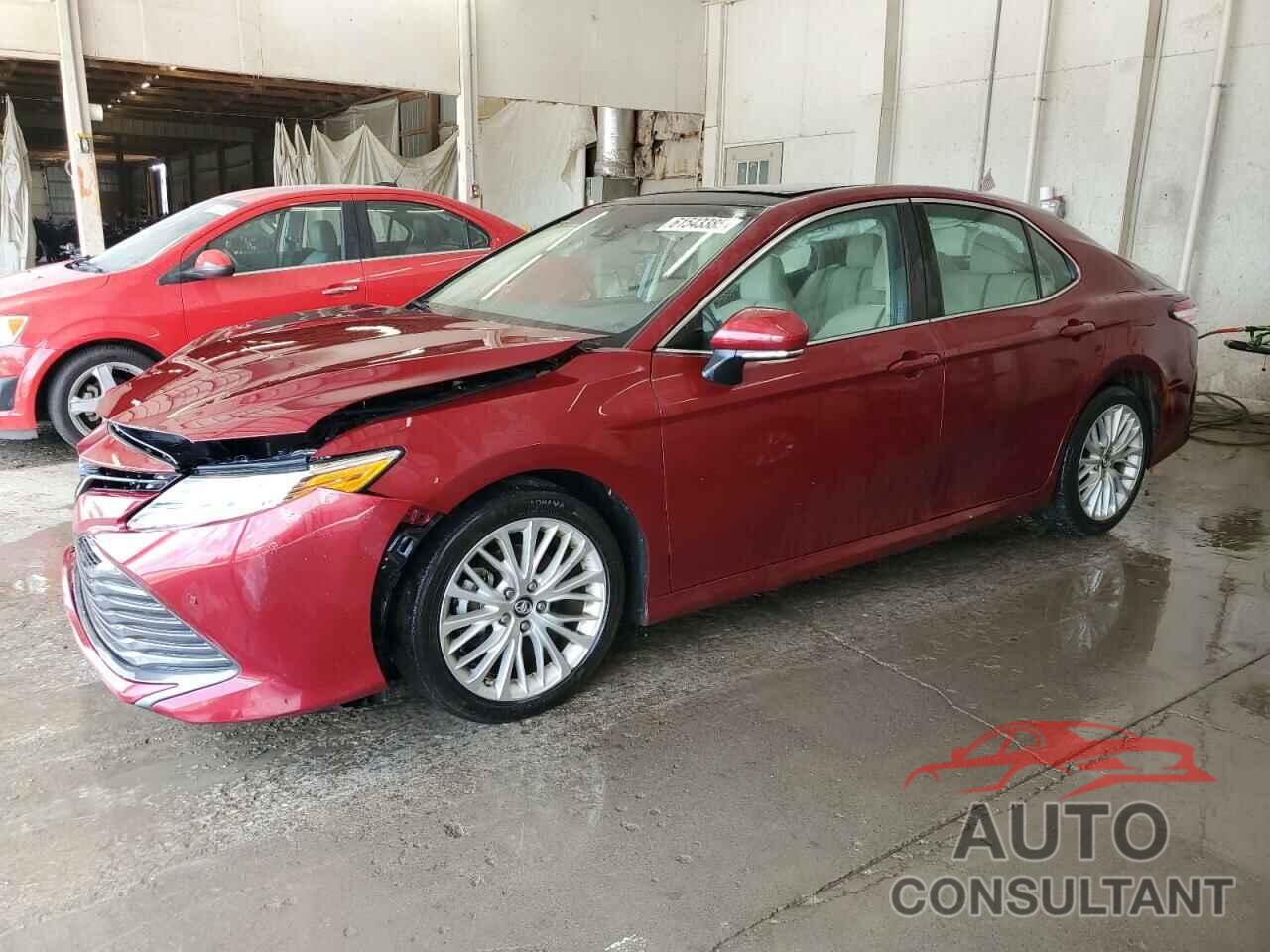 TOYOTA CAMRY 2018 - 4T1B11HK8JU525475