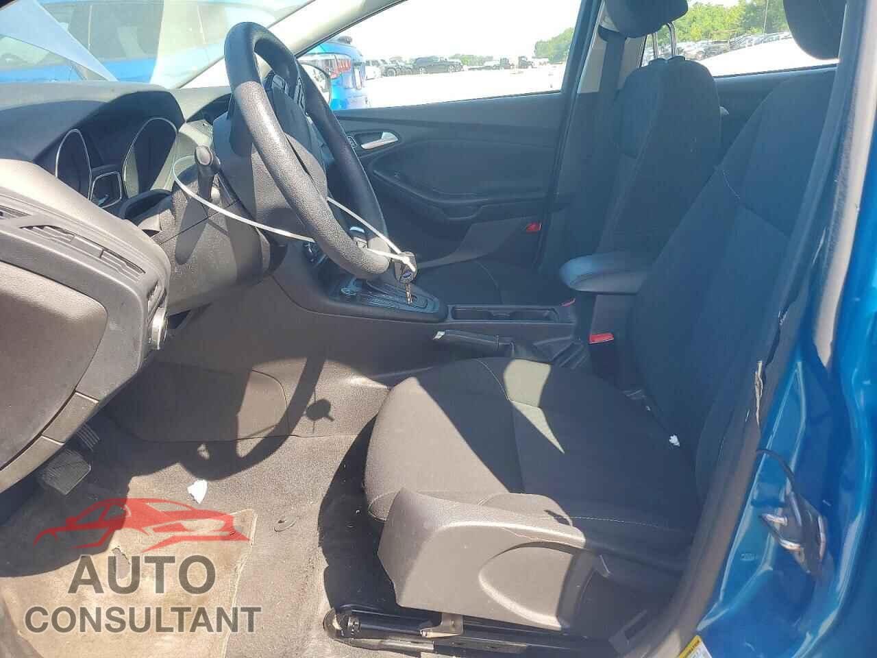 FORD FOCUS 2016 - 1FADP3K26GL361194