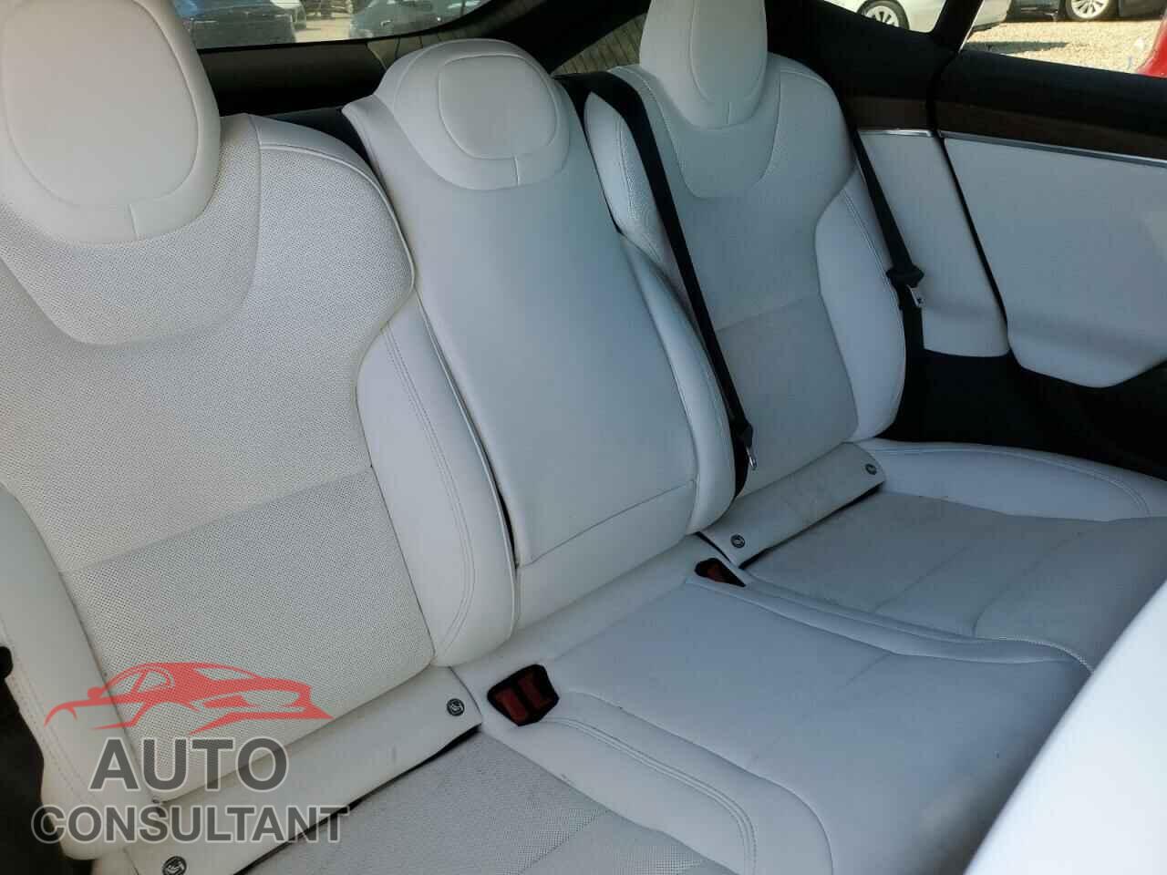 TESLA MODEL S 2022 - 5YJSA1E54NF487020