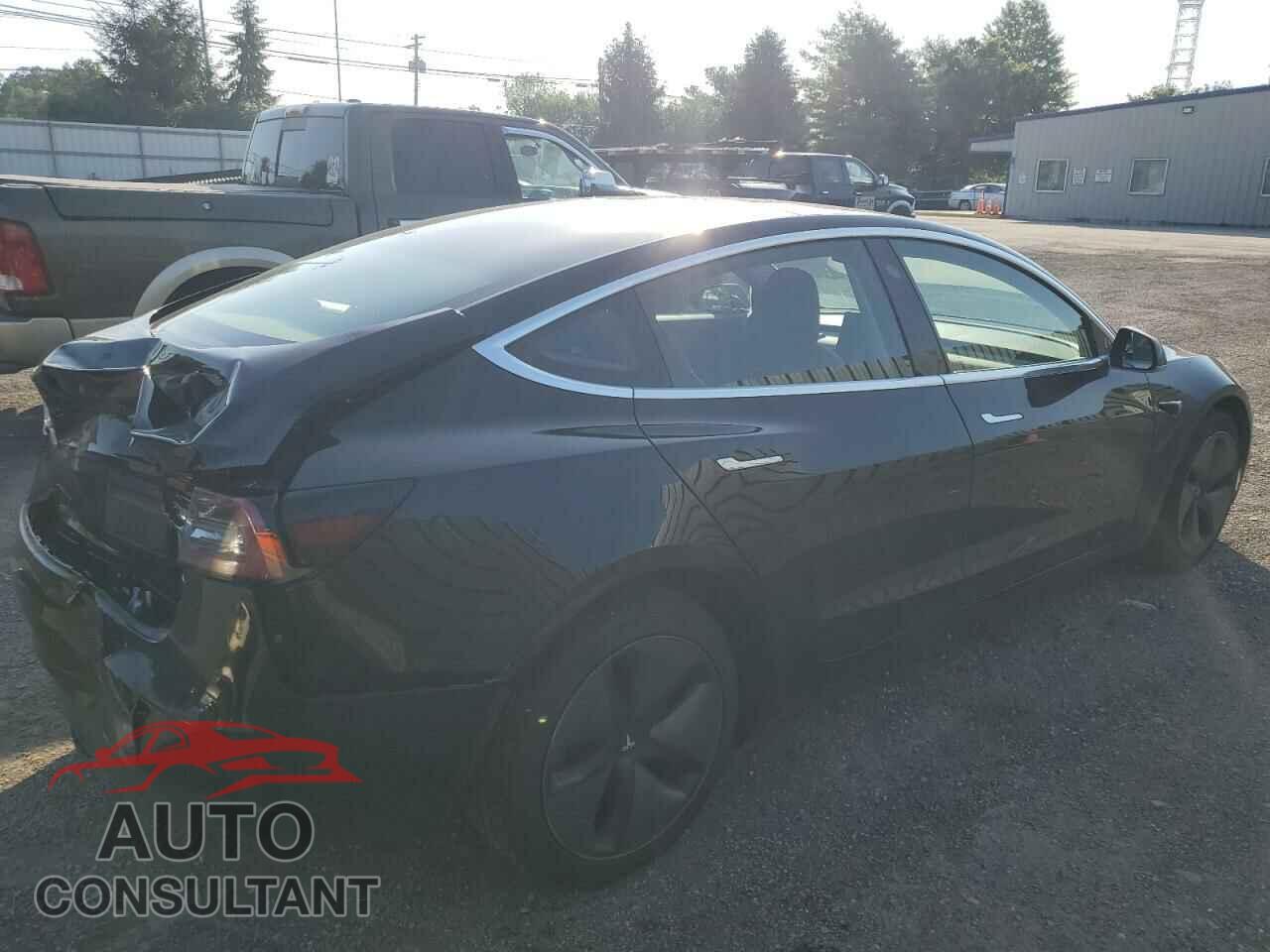 TESLA MODEL 3 2019 - 5YJ3E1EB2KF198969