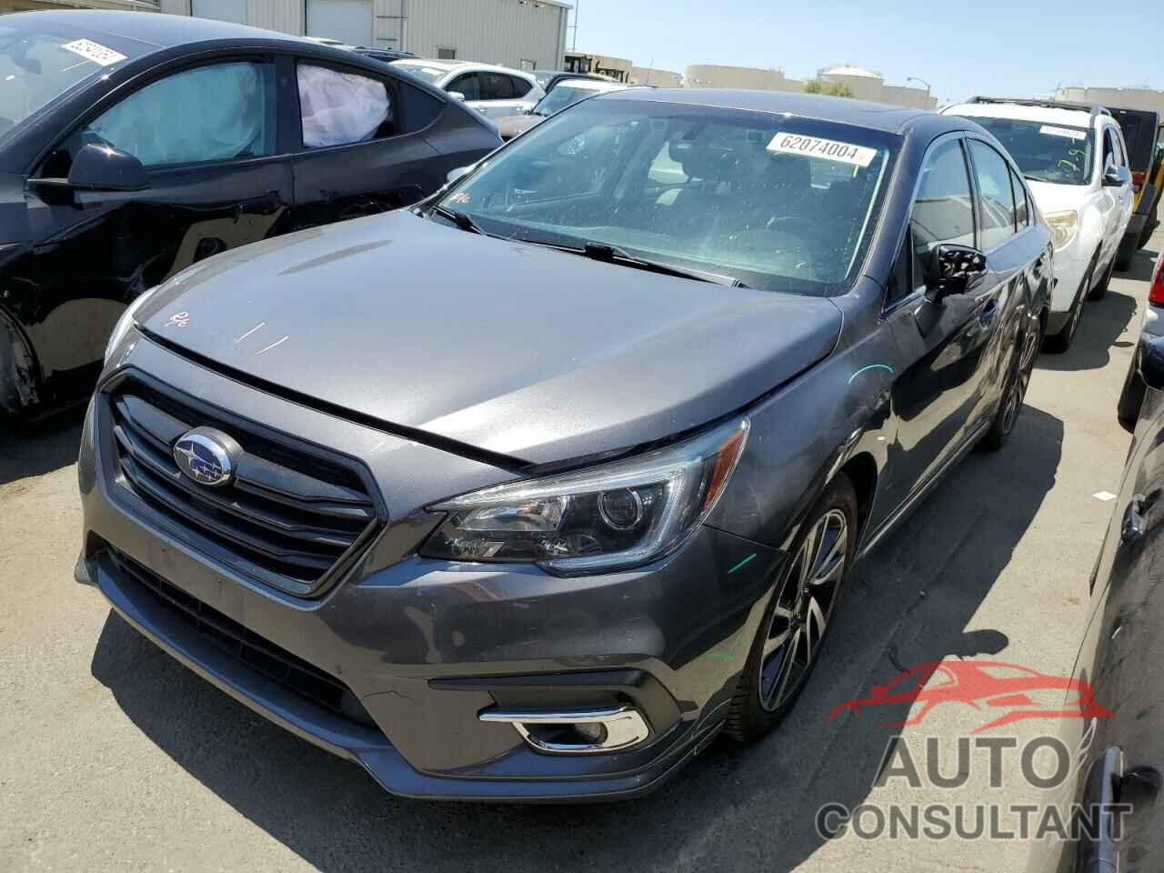 SUBARU LEGACY 2018 - 4S3BNAS69J3044127