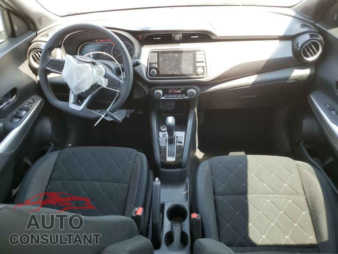 NISSAN KICKS 2019 - 3N1CP5CU3KL558342