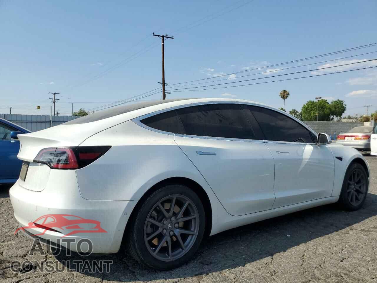 TESLA MODEL 3 2020 - 5YJ3E1EA2LF745084