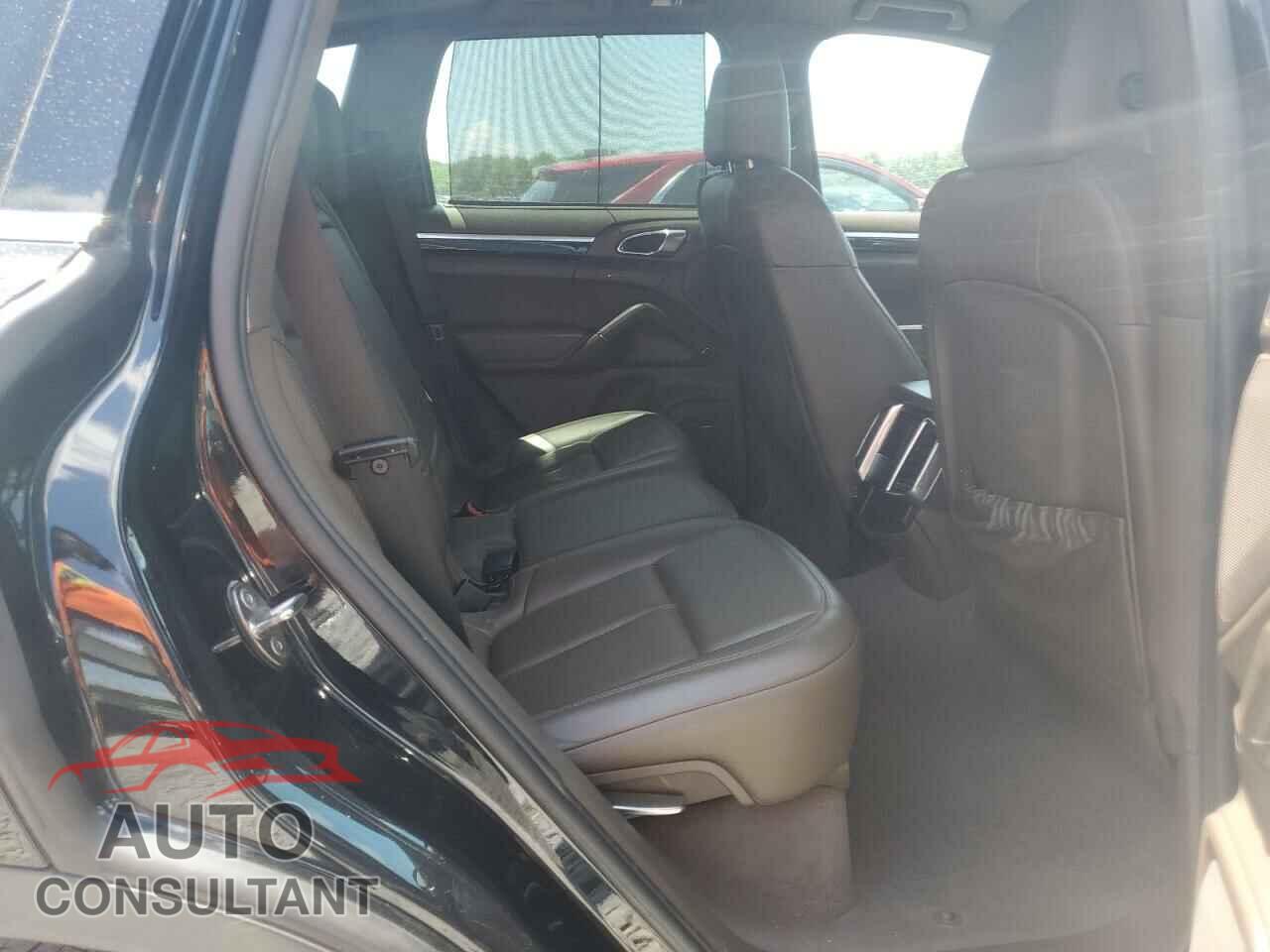 PORSCHE CAYENNE 2011 - WP1AB2A29BLA42077