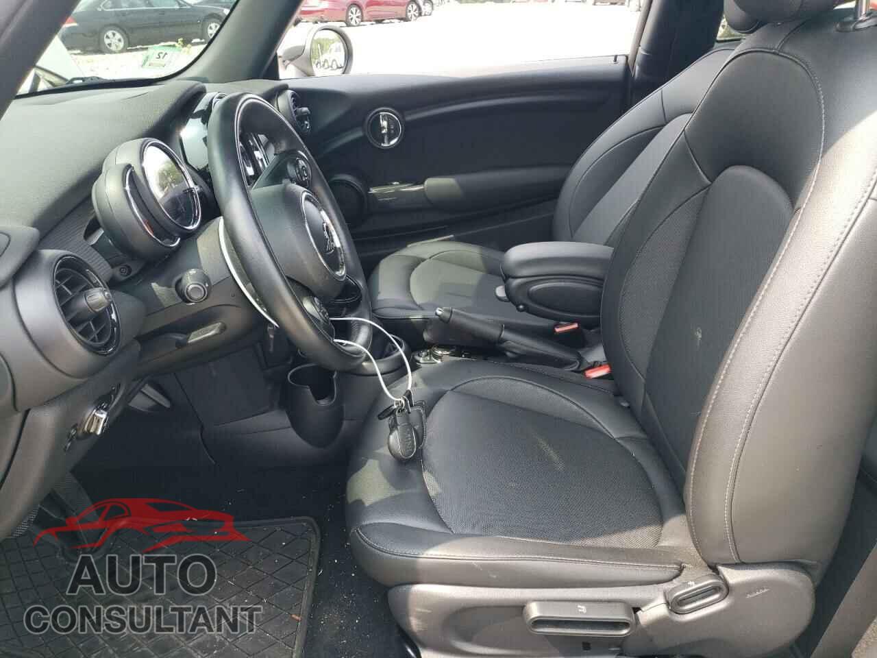 MINI COOPER 2019 - WMWXP5C58K2H30289