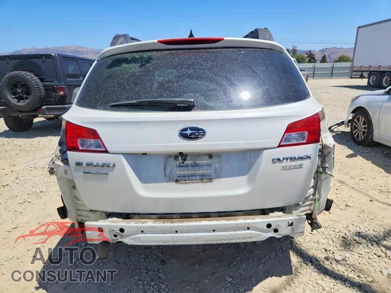 SUBARU OUTBACK 2013 - 4S4BRBKC8D3217670