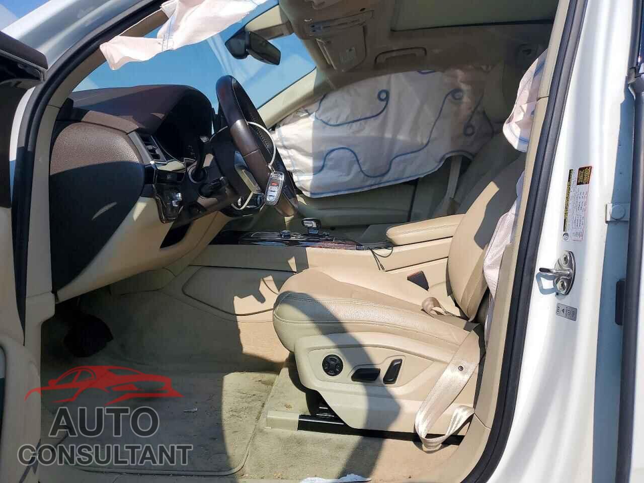 AUDI Q7 2018 - WA1VAAF77JD045339