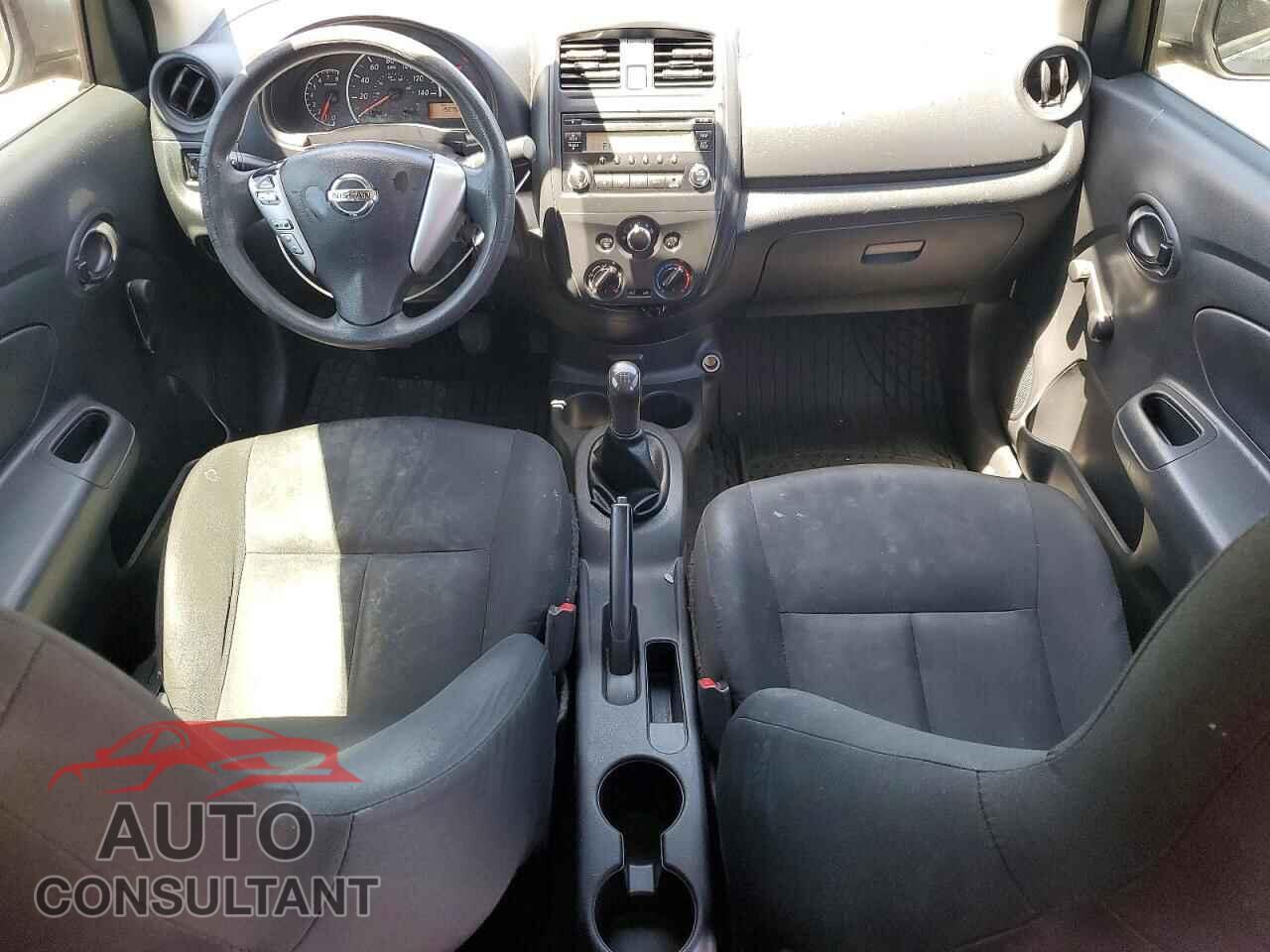 NISSAN VERSA 2017 - 3N1CN7AP1HL848182