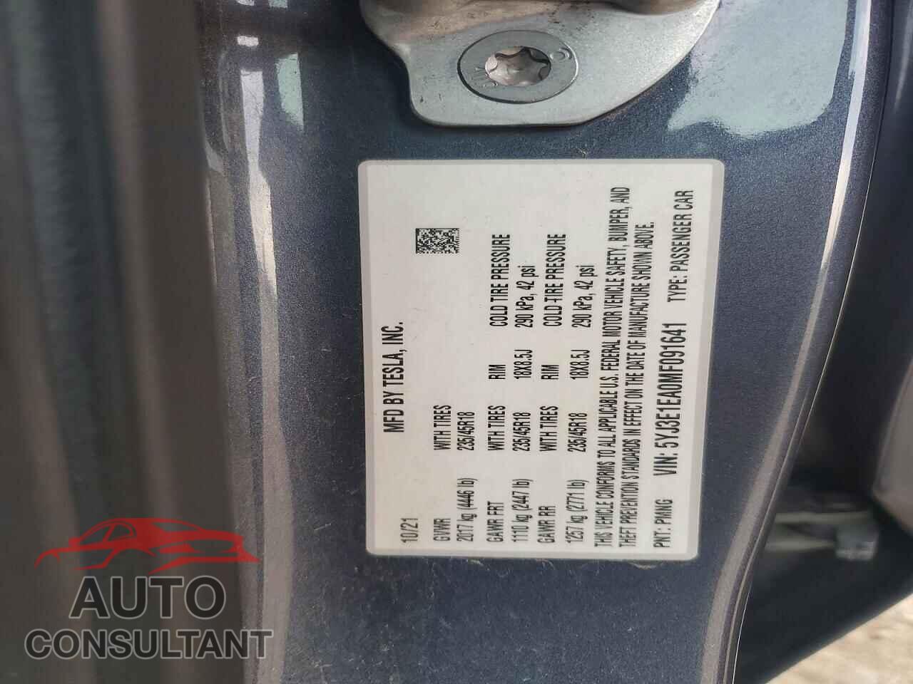 TESLA MODEL 3 2021 - 5YJ3E1EA0MF091641