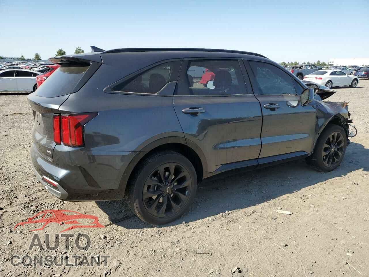 KIA SORENTO 2023 - 5XYRKDLF5PG209733