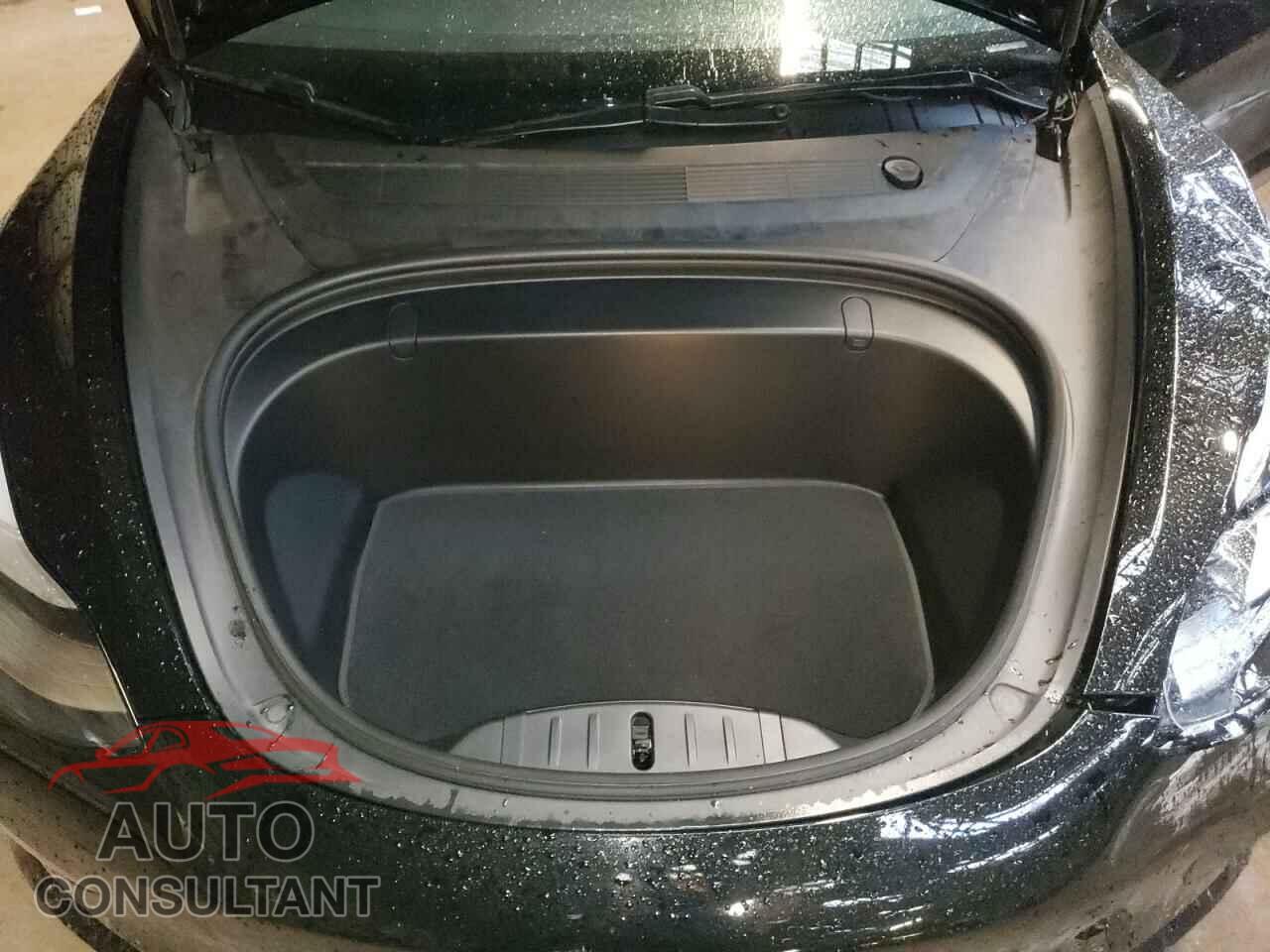 TESLA MODEL 3 2018 - 5YJ3E1EB1JF110816