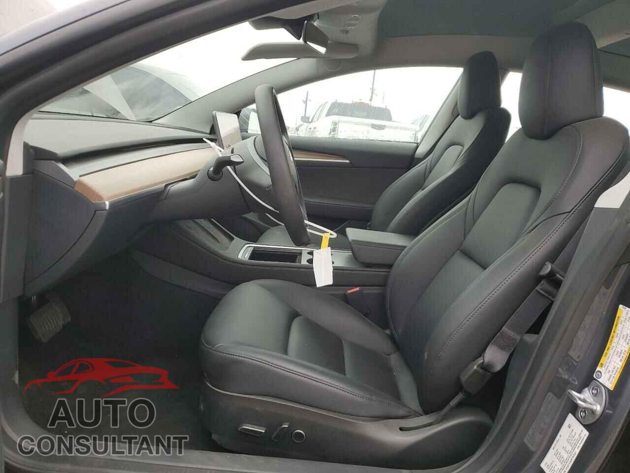 TESLA MODEL 3 2023 - 5YJ3E1EA5PF707547